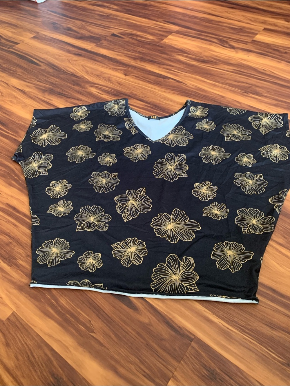 JW women’s top